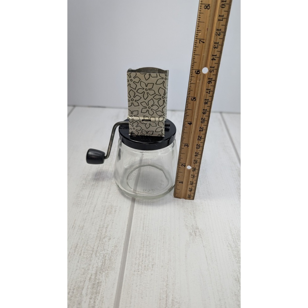 Vintage Androck #49 Nut Chopper Grinder Glass Jar Floral Hand Crank USA - Picture 4 of 5
